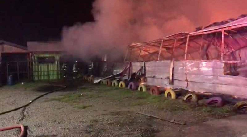  Incendio en centro de eventos en ruta Cajón – Vilcún destruye restaurante, bodegas y sitio de esparcimiento