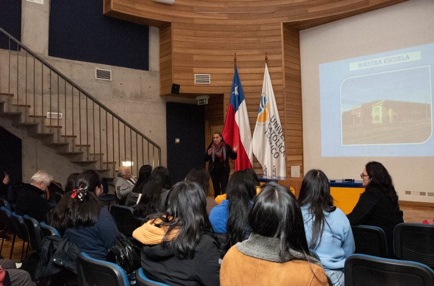  Pedagogía en Lengua Castellana UCT realizó capacitación de inserción laboral a sus estudiantes